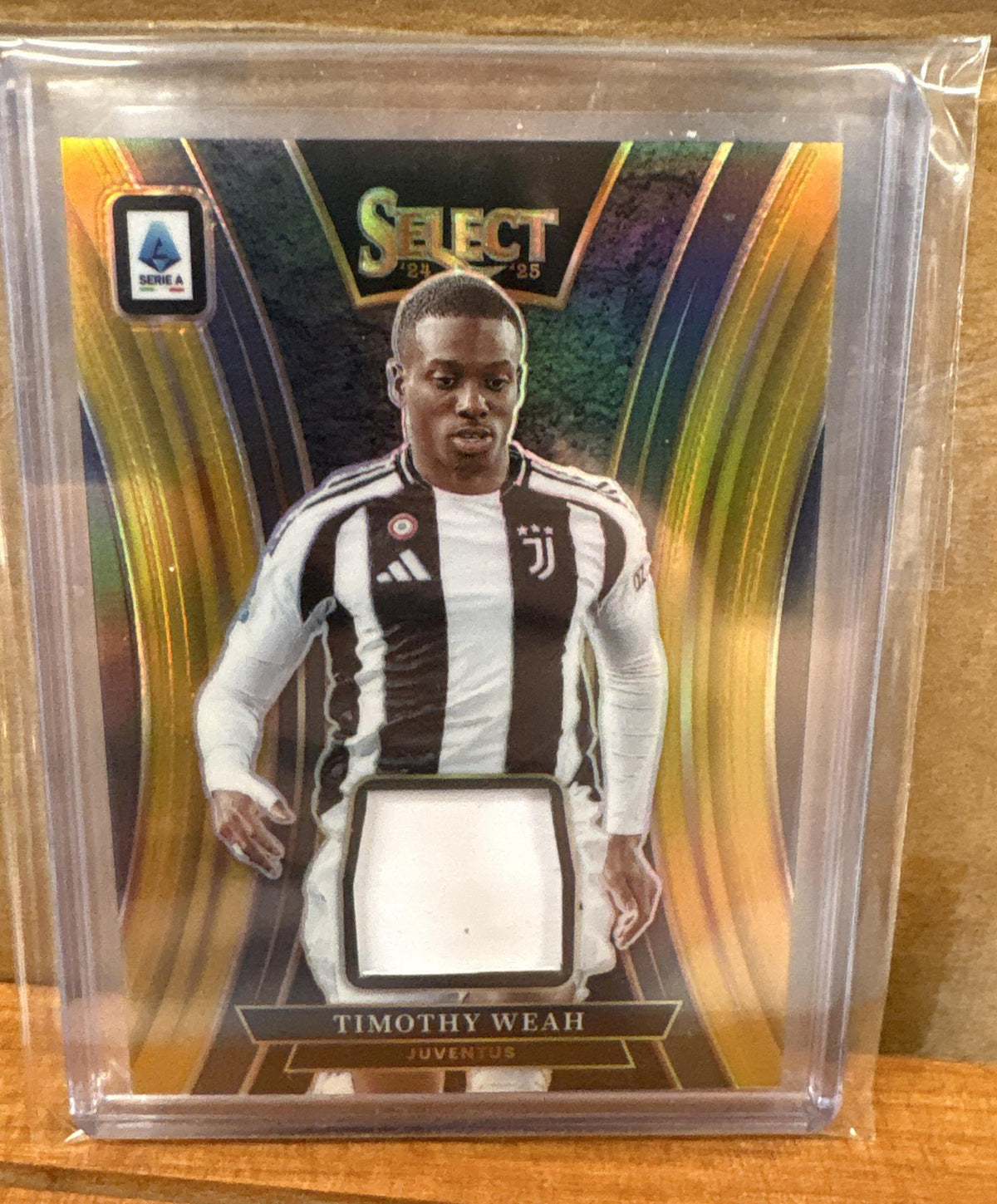 2024-25 Panini Select Serie A Timothy Weah #SM-TW Memorabilia Gold 2/10 Juventus