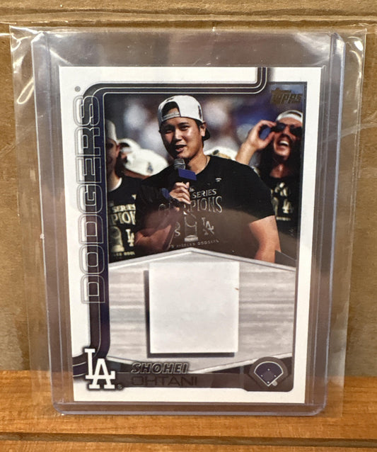 2025 Topps Shohei Ohtani #1 Golden Mirror Variation SSP Dodgers