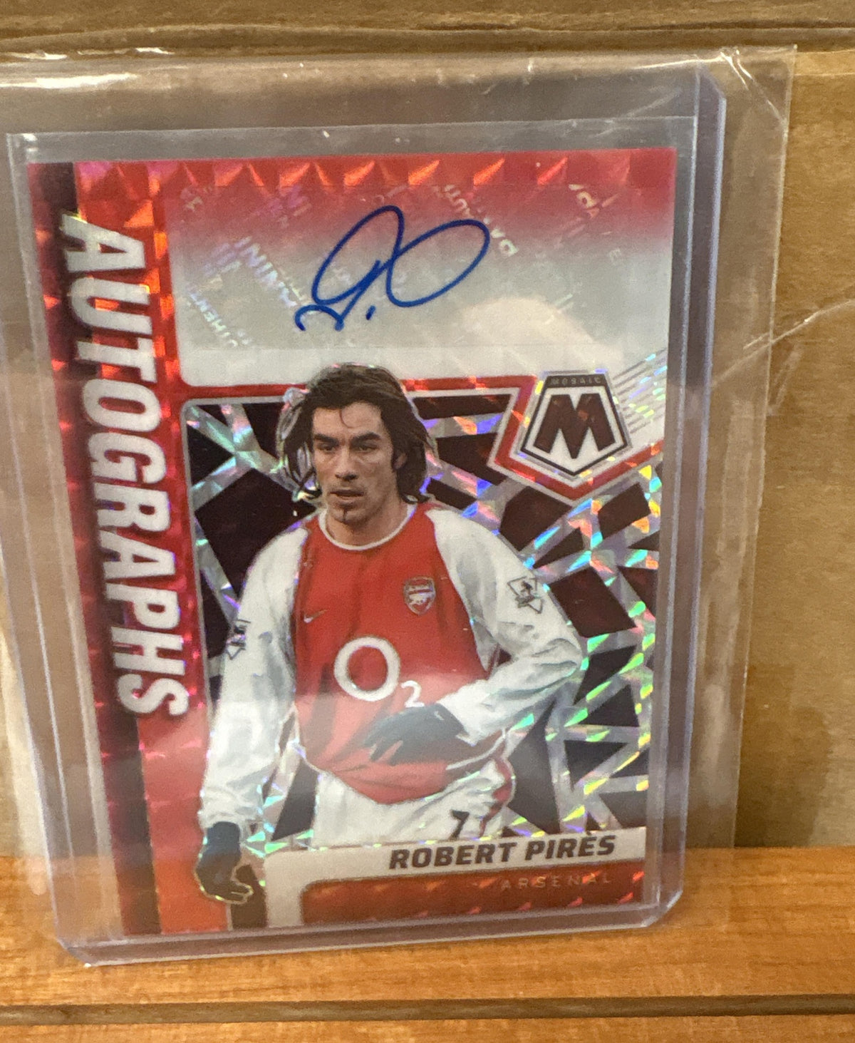 2021 Panini Mosaic Premier League Robert Pires #AM-RP Auto Mosaic Fusion Red