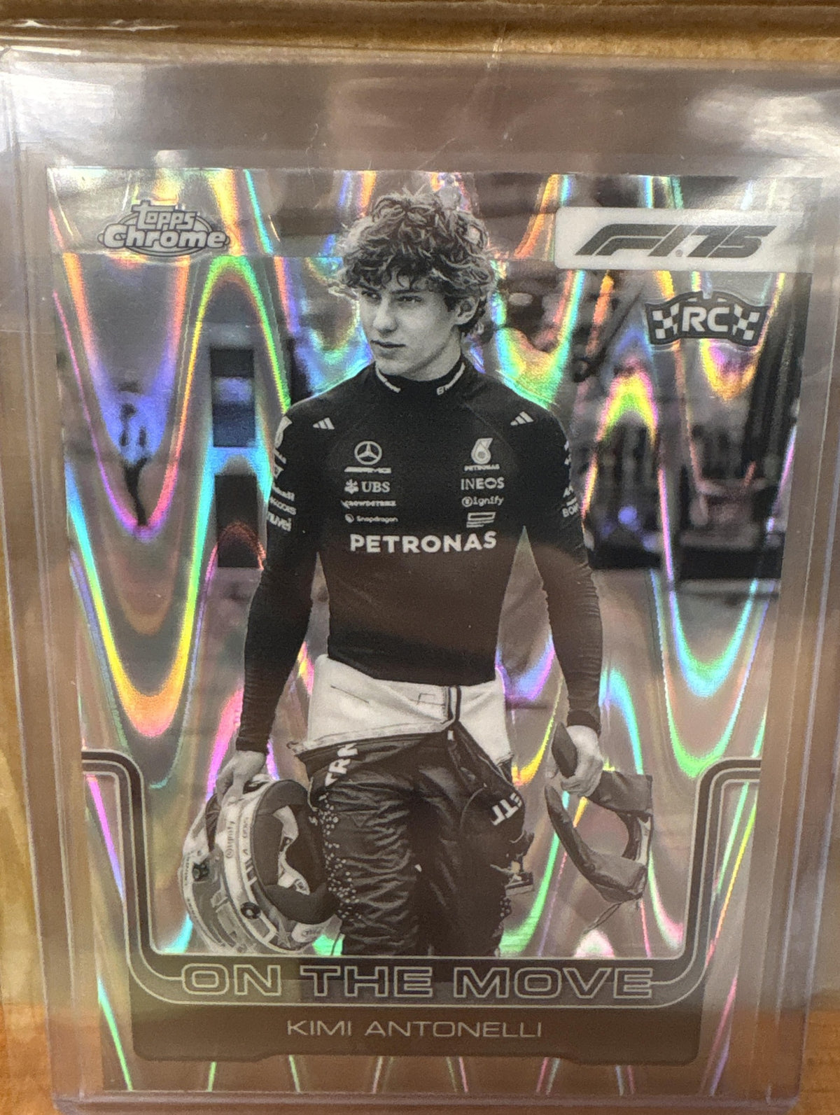2025 Topps Chrome Formula 1 Kimi Antonelli #185 B&W Ray Wave Refractor RC