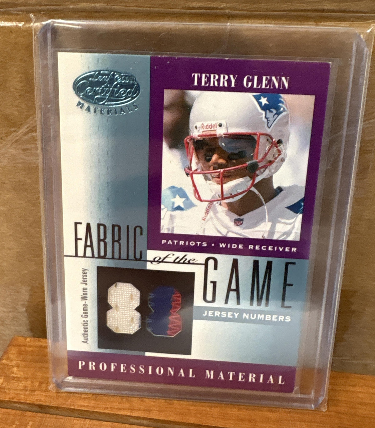 2001 Leaf Certified Materials Terry Glenn #FG-141 Fabric of the Game /86