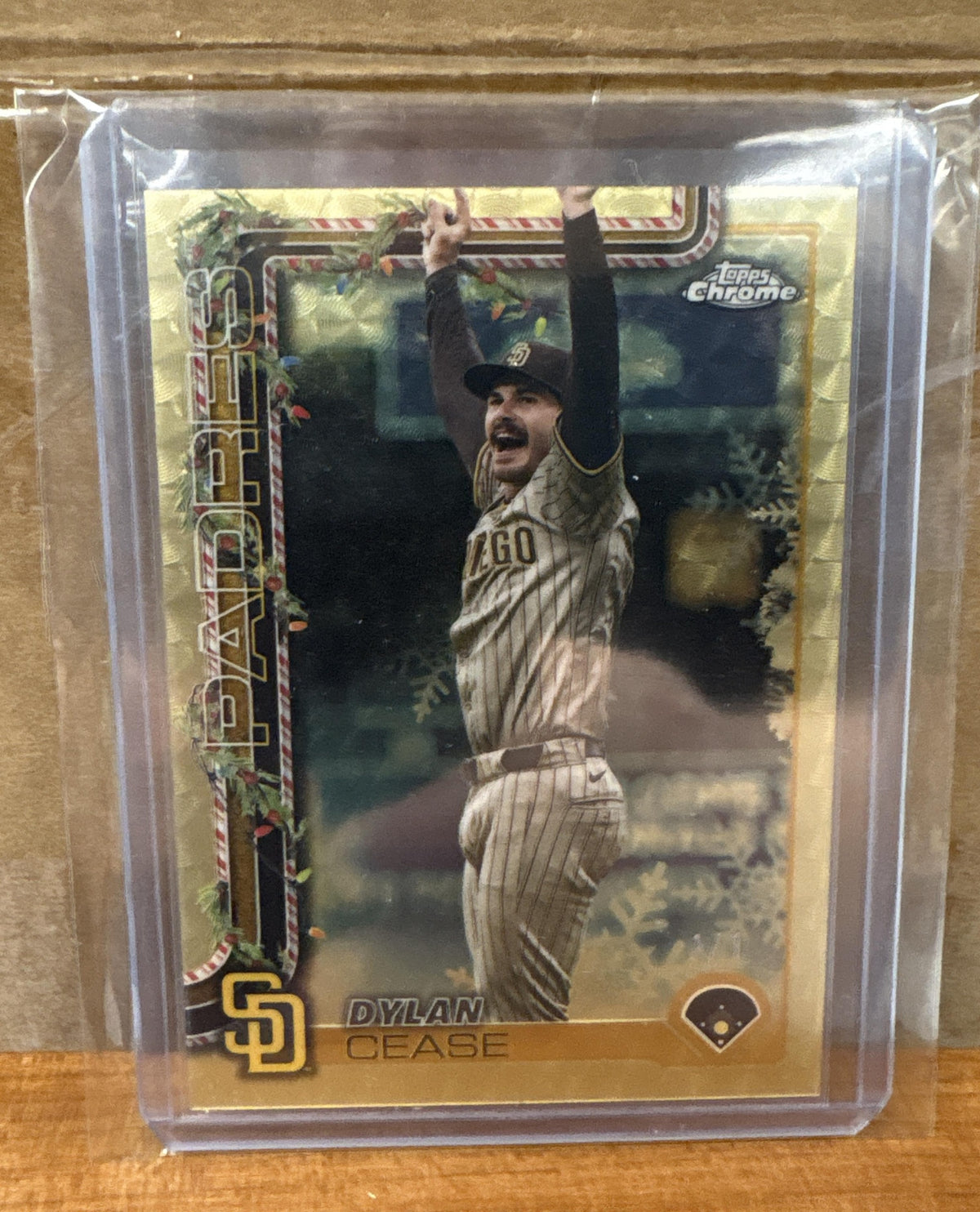 2025 Topps Holiday Dylan Cease #HC77 Chrome Superfractor 1/1 Padres
